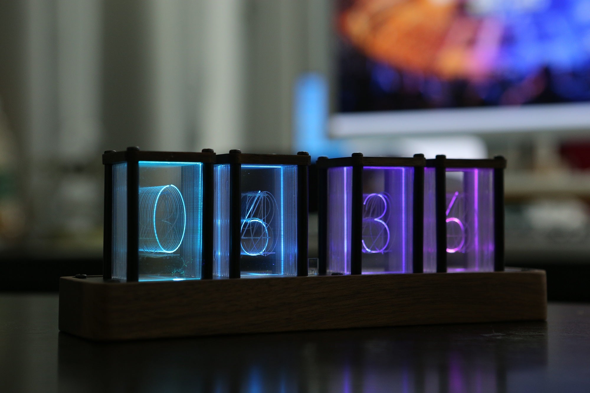 4 tube clock